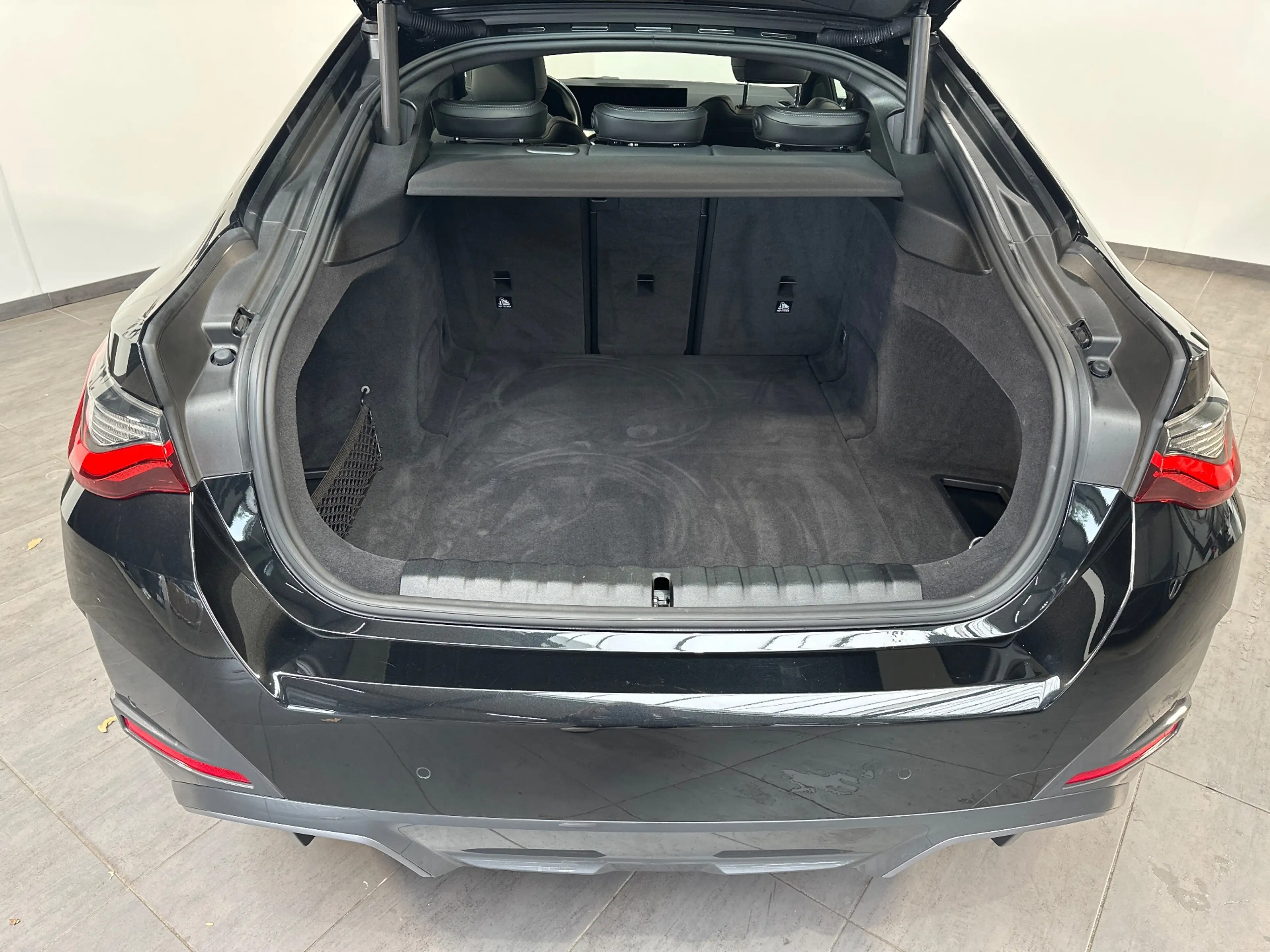 BMW i4 eDrive40 Gran Coupe M-Sport NAV+LED+360°+18ZO+VC — photo 8