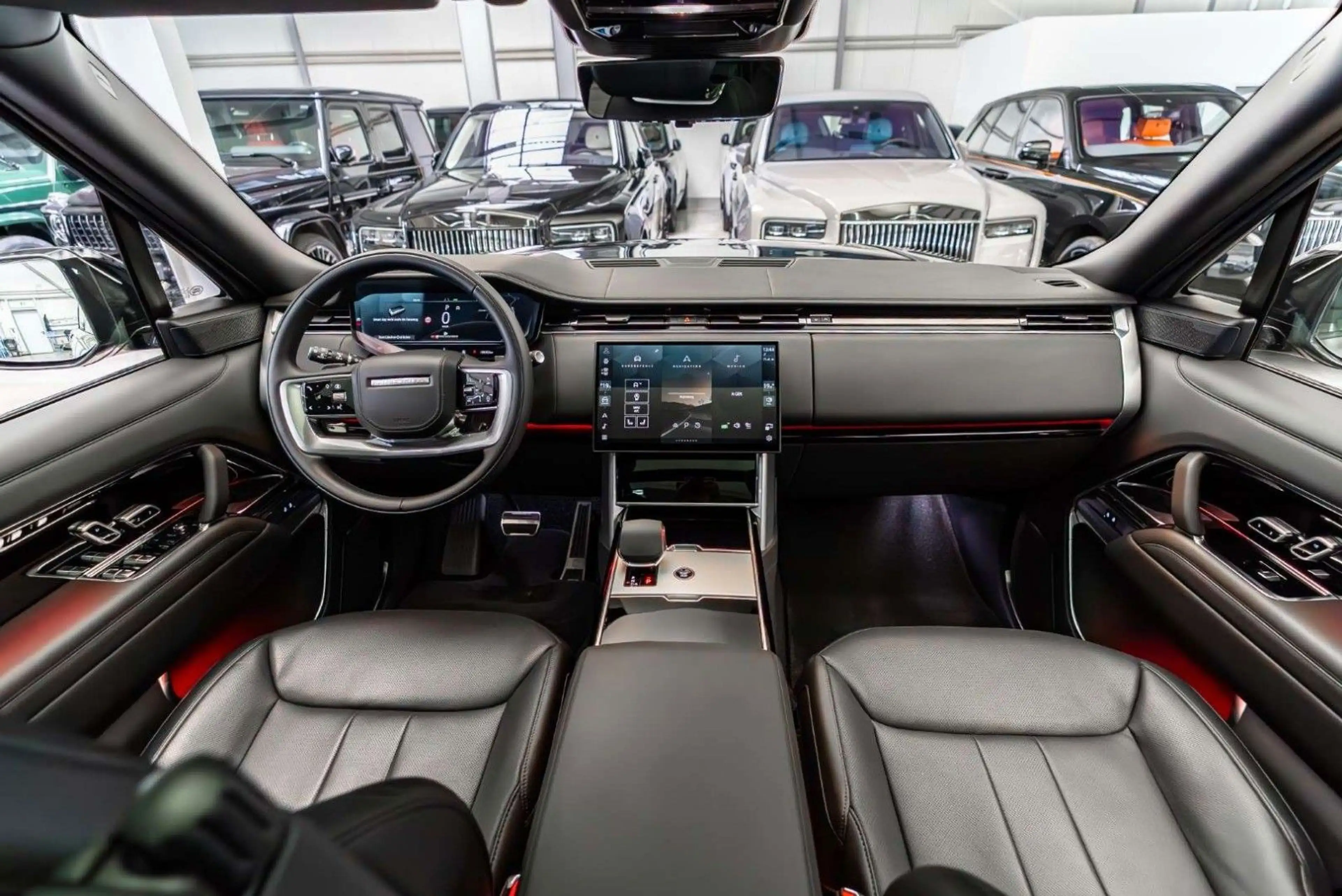 Land Rover Range Rover P530 LWB Autobiography / Prod. 2025 — photo 2