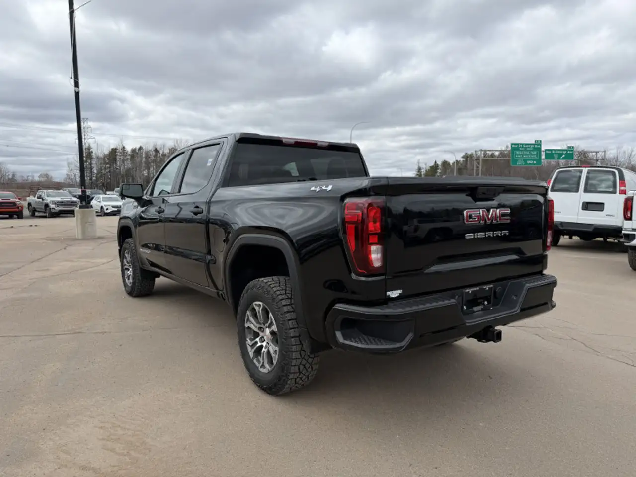GMC Sierra 1500 снимка GMC Sierra 1500