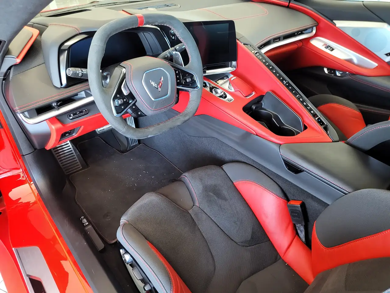 Chevrolet Corvette снимка Chevrolet Corvette