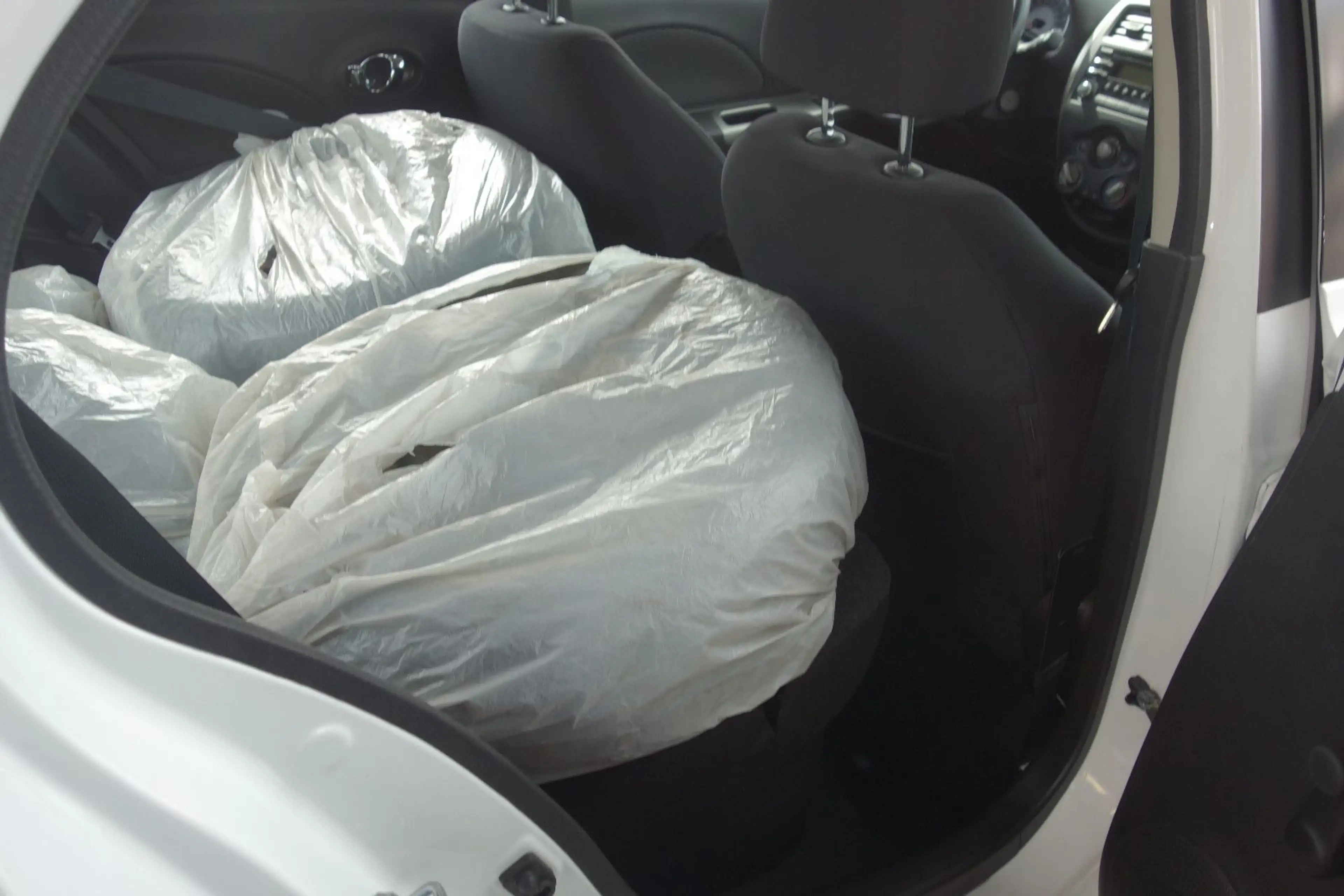 Nissan Micra Acenta — photo 12