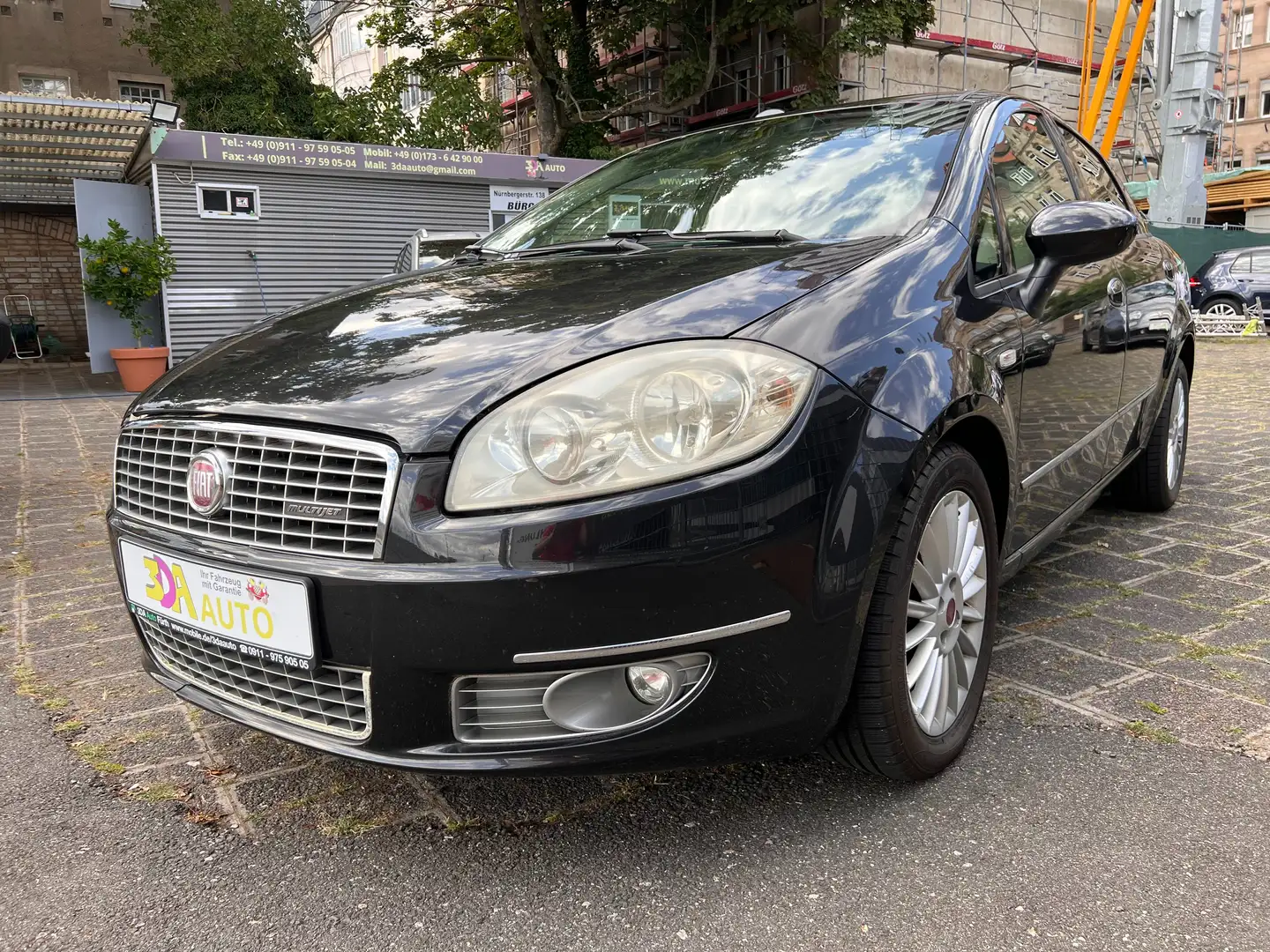 Fiat Linea Emotion 1.3 Multijet Blue & Me-Paket Schwarz - 2