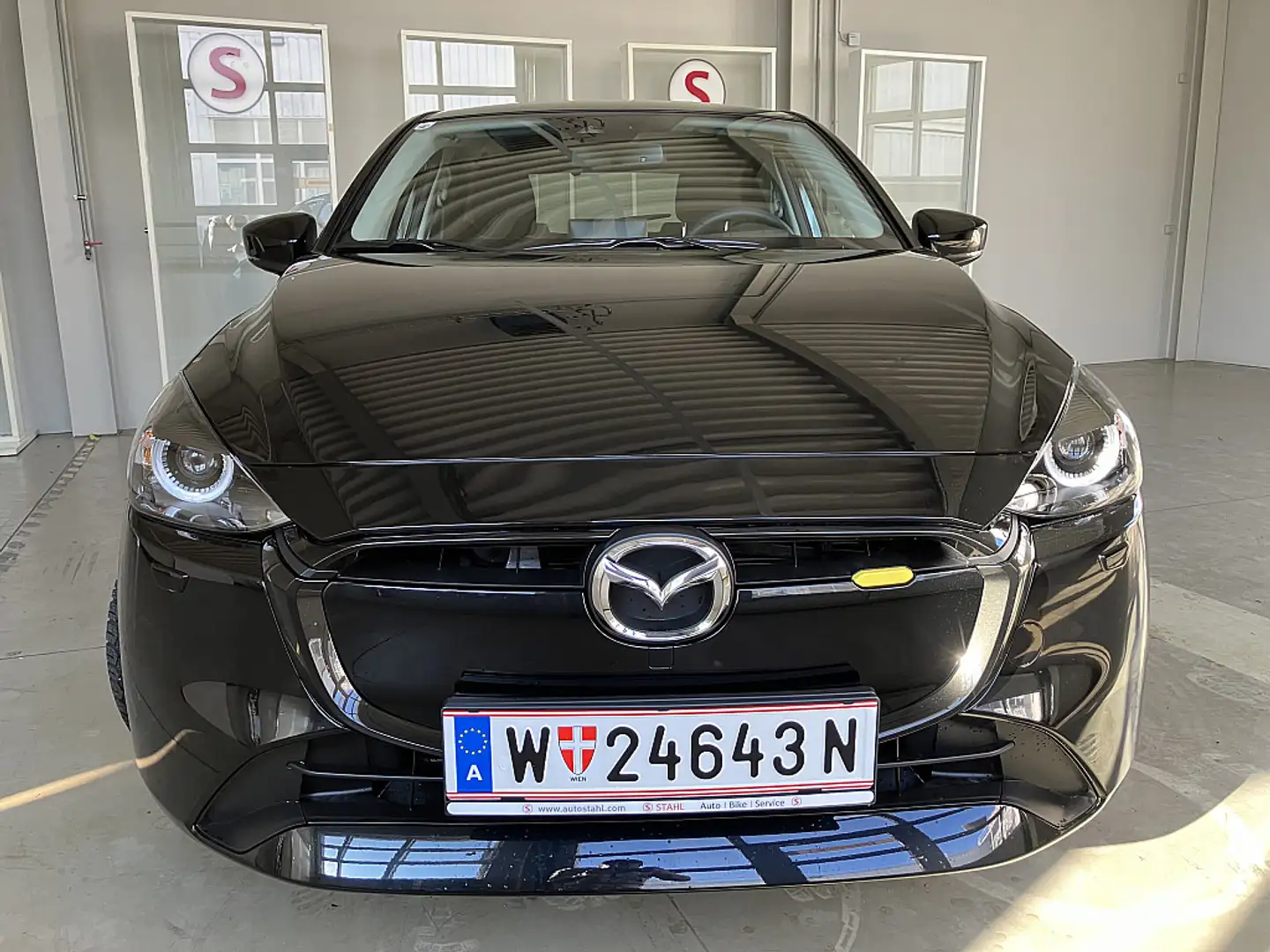 Mazda 2 e-Skyactiv G90 Exclusive Line | AUTO STAHL WIEN 21 Noir - 2