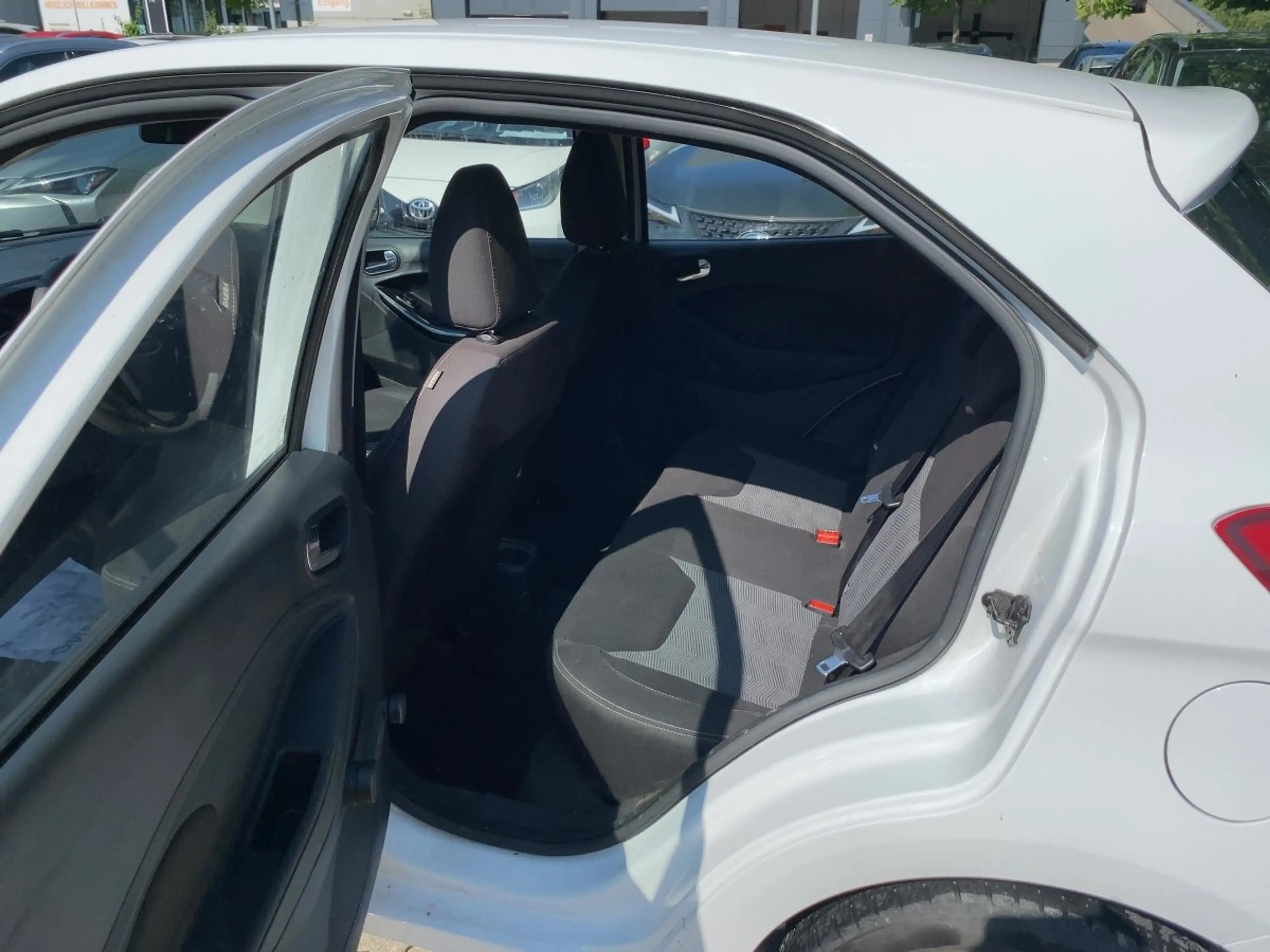 Ford Ka/Ka+ KA+ 1.2 Ti-VCT kleiner Stadtflitzer*wenig KM — photo 13