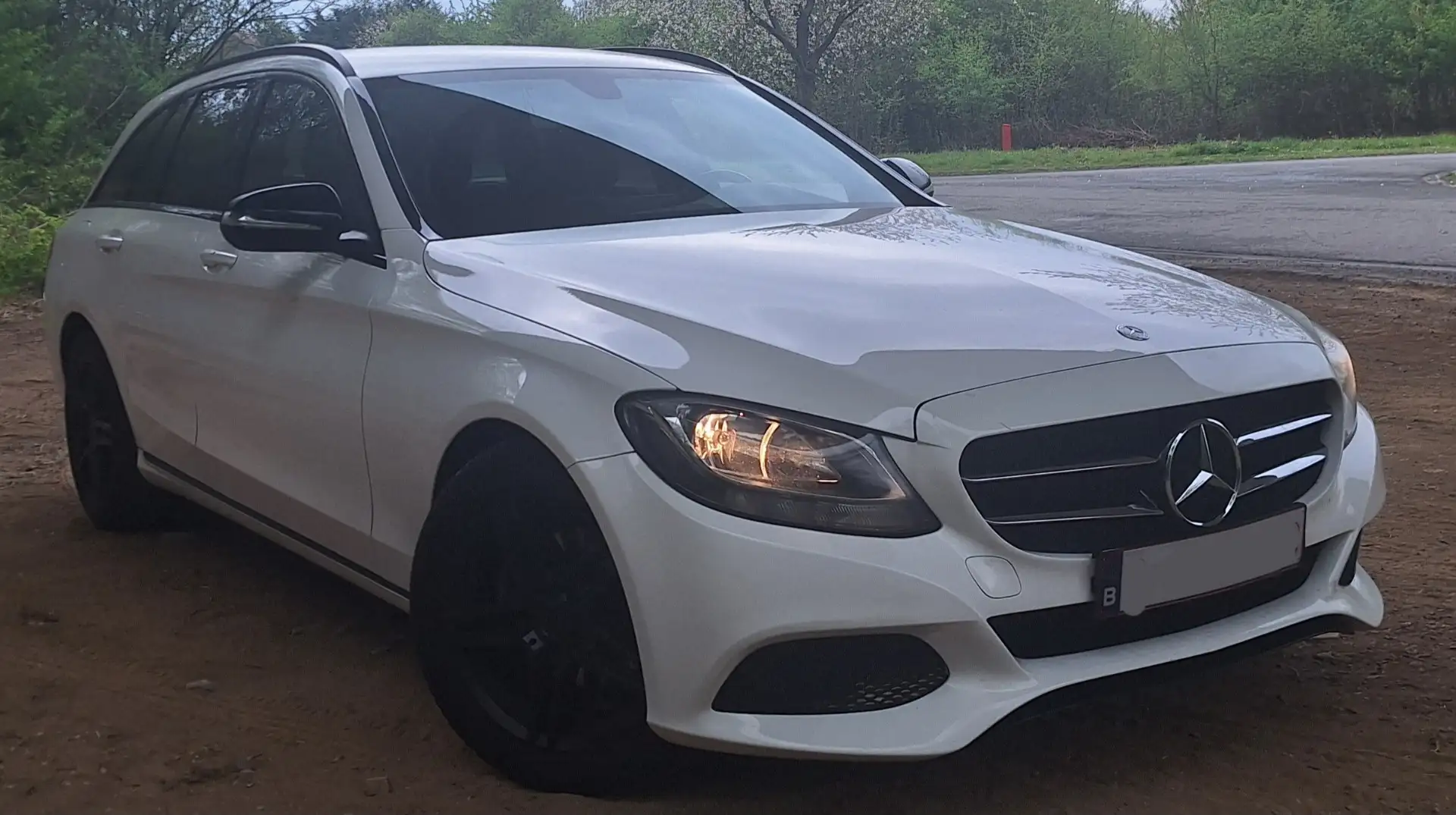 Mercedes-Benz C 180 Avantgarde Prestige 156ch essence Wit - 2