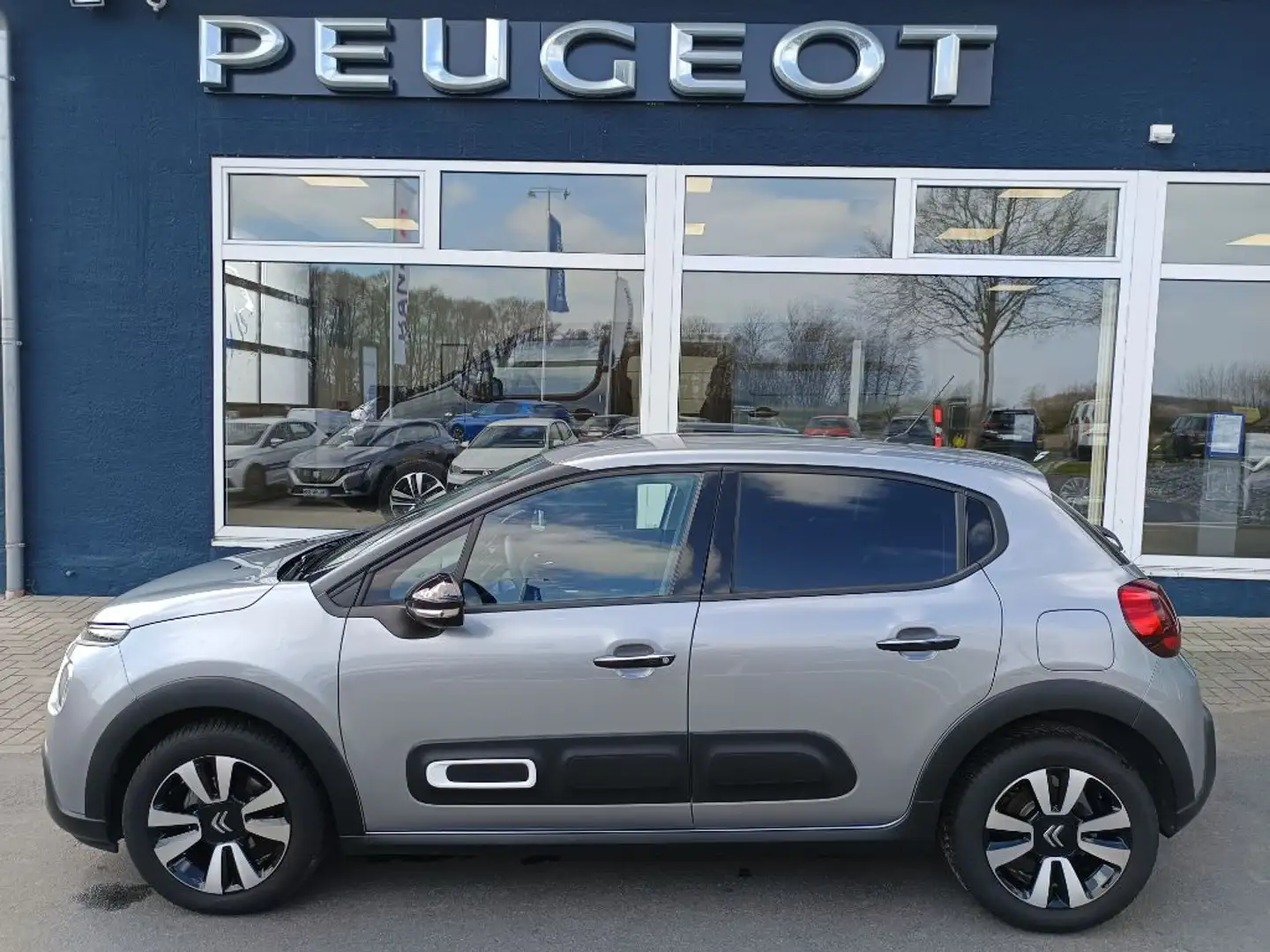 Citroen C3 MAX 110 EAT6 NAVI+LED+KAMERA+KEYLESS Gris - 1