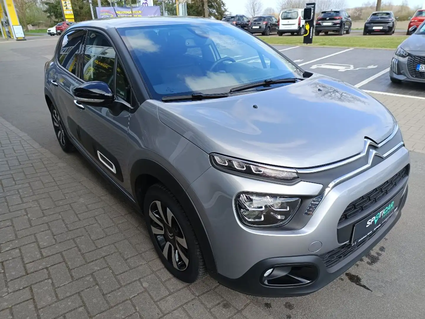 Citroen C3 MAX 110 EAT6 NAVI+LED+KAMERA+KEYLESS Grau - 2