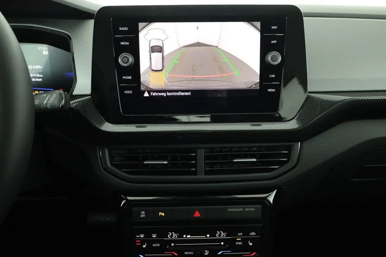 Volkswagen T-Cross 1.5 TSI DSG Life, AHK, LED, Kamera, Side, ACC, Win 8