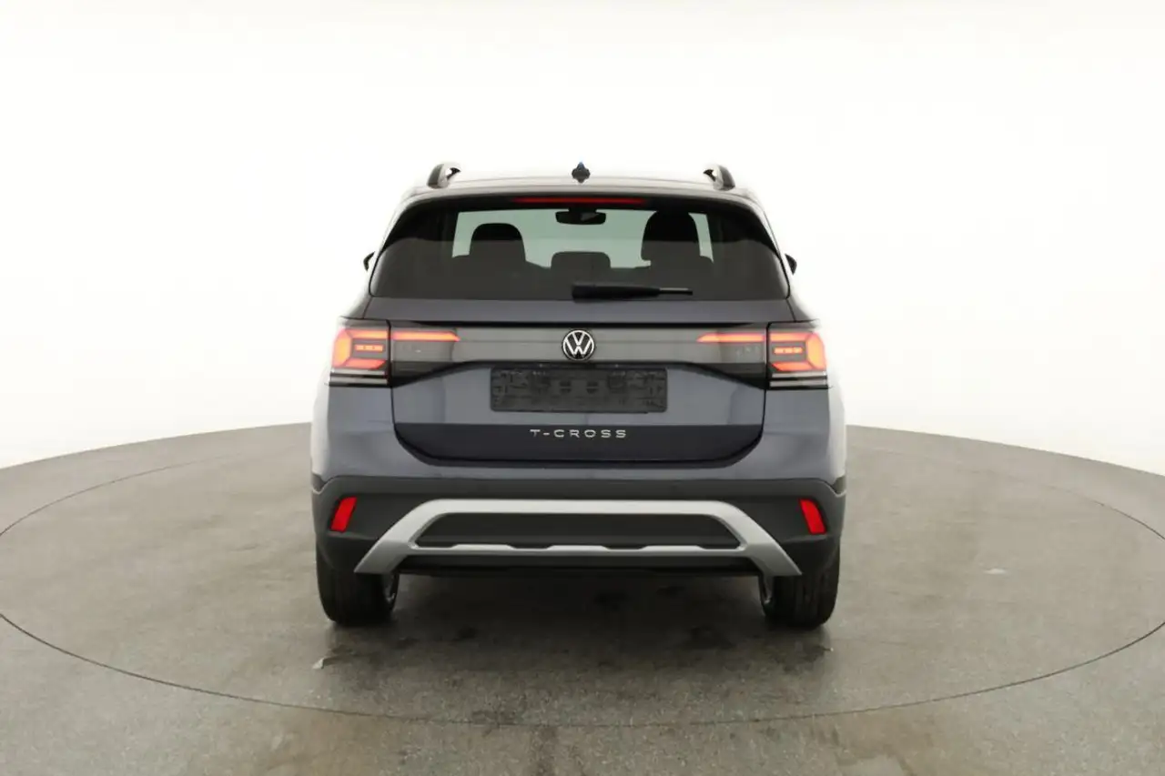 Volkswagen T-Cross 1.5 TSI DSG Life, AHK, LED, Kamera, Side, ACC, Win 16