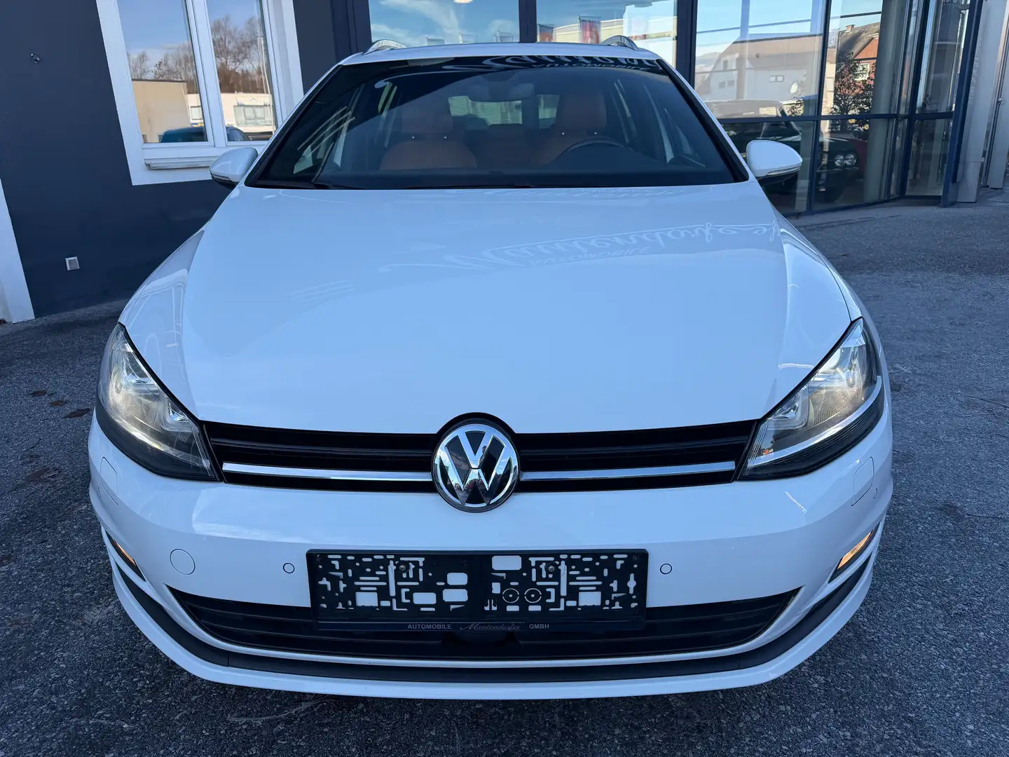 Volkswagen Golf Variant Comfortline BMT Weiß - 2