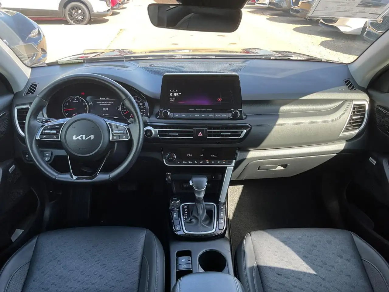 Kia Seltos снимка Kia Seltos