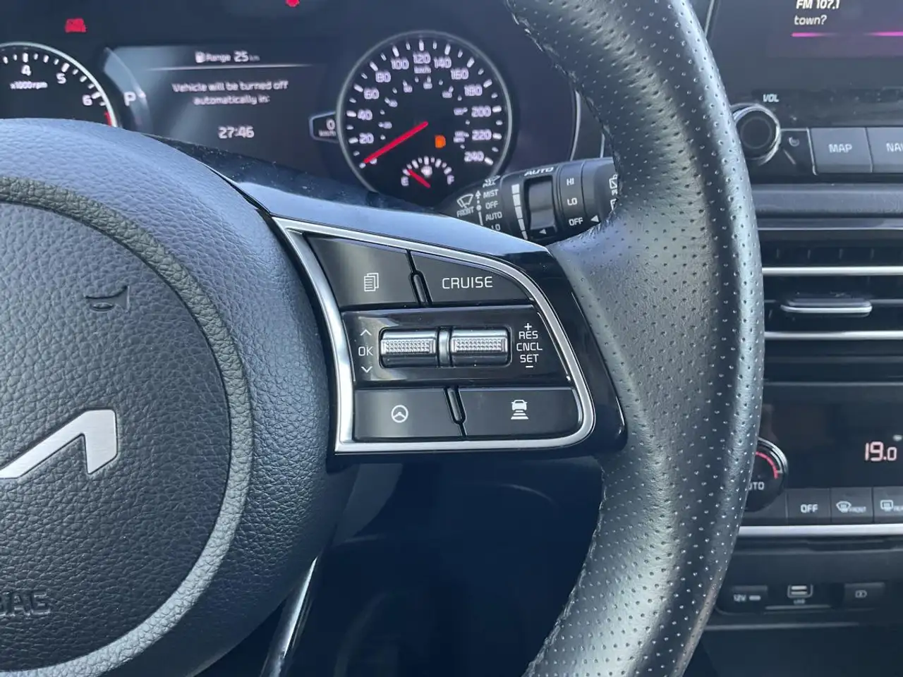 Kia Seltos снимка Kia Seltos