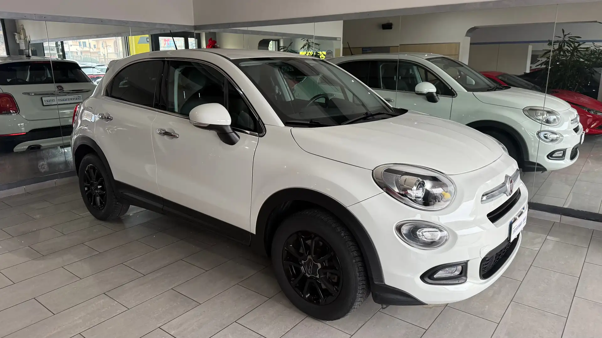 Fiat 500X 1.6 mjt Lounge 4x2 120cv Bianco - 2