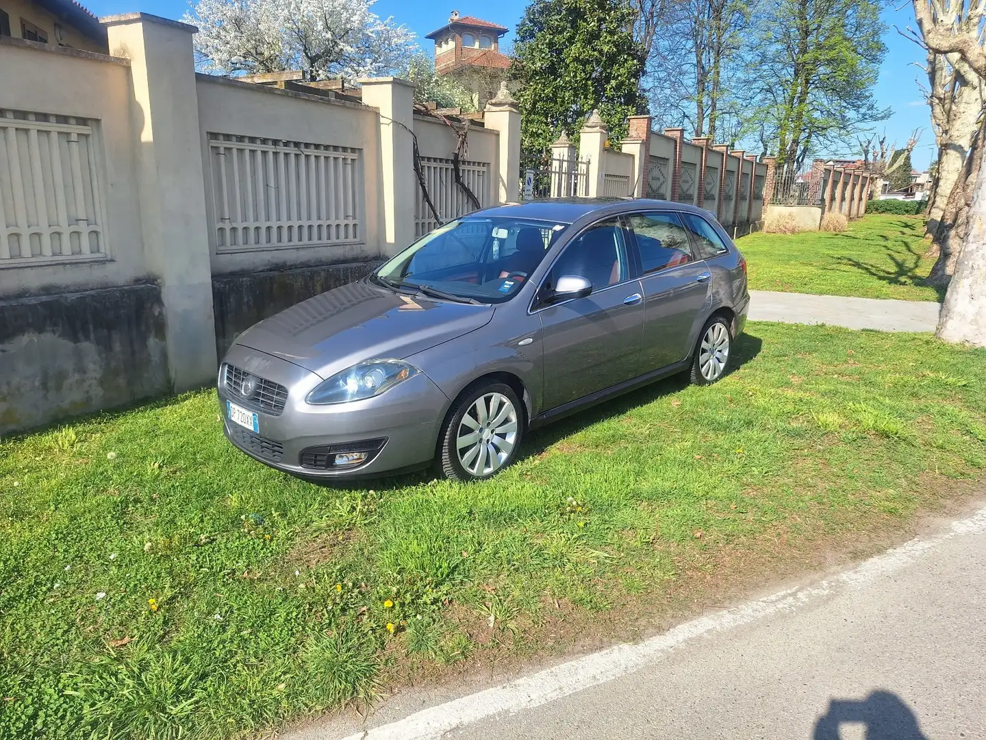 Fiat Croma 1.9 mjt 16v Emotion 150cv auto - 1