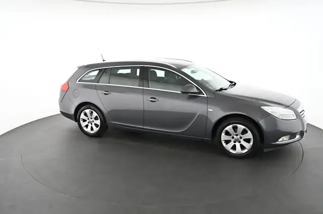Opel Insignia view 8