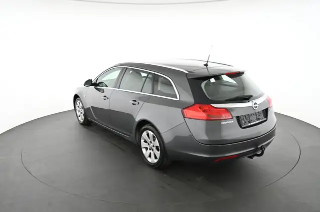 Opel Insignia view 9