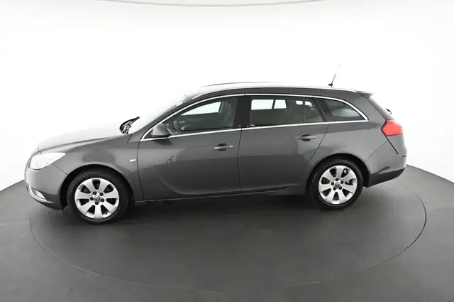 Opel Insignia view 5