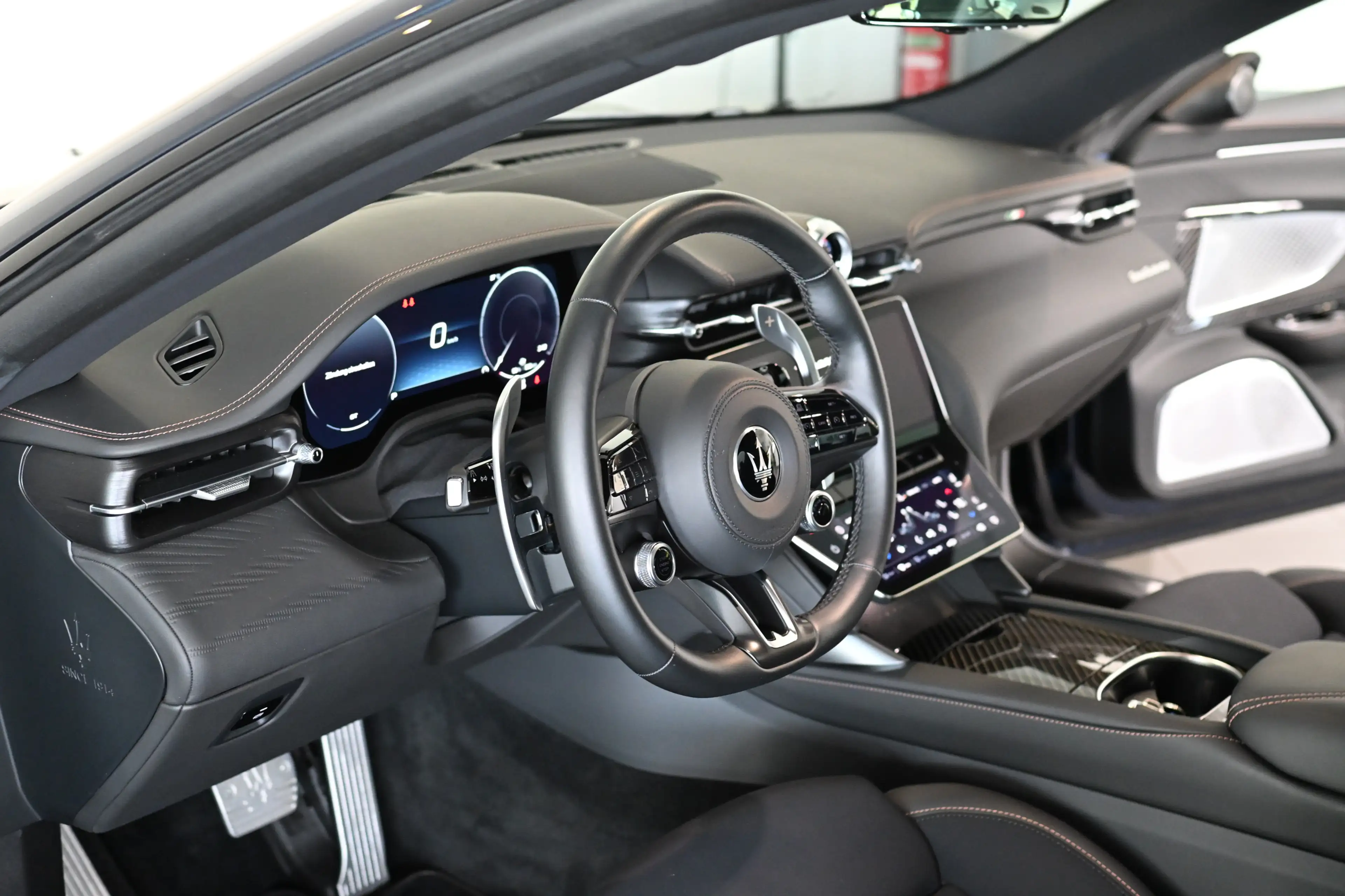 Maserati GranTurismo Folgore AWD HUD ACC Komfortpaket 21 — photo 8