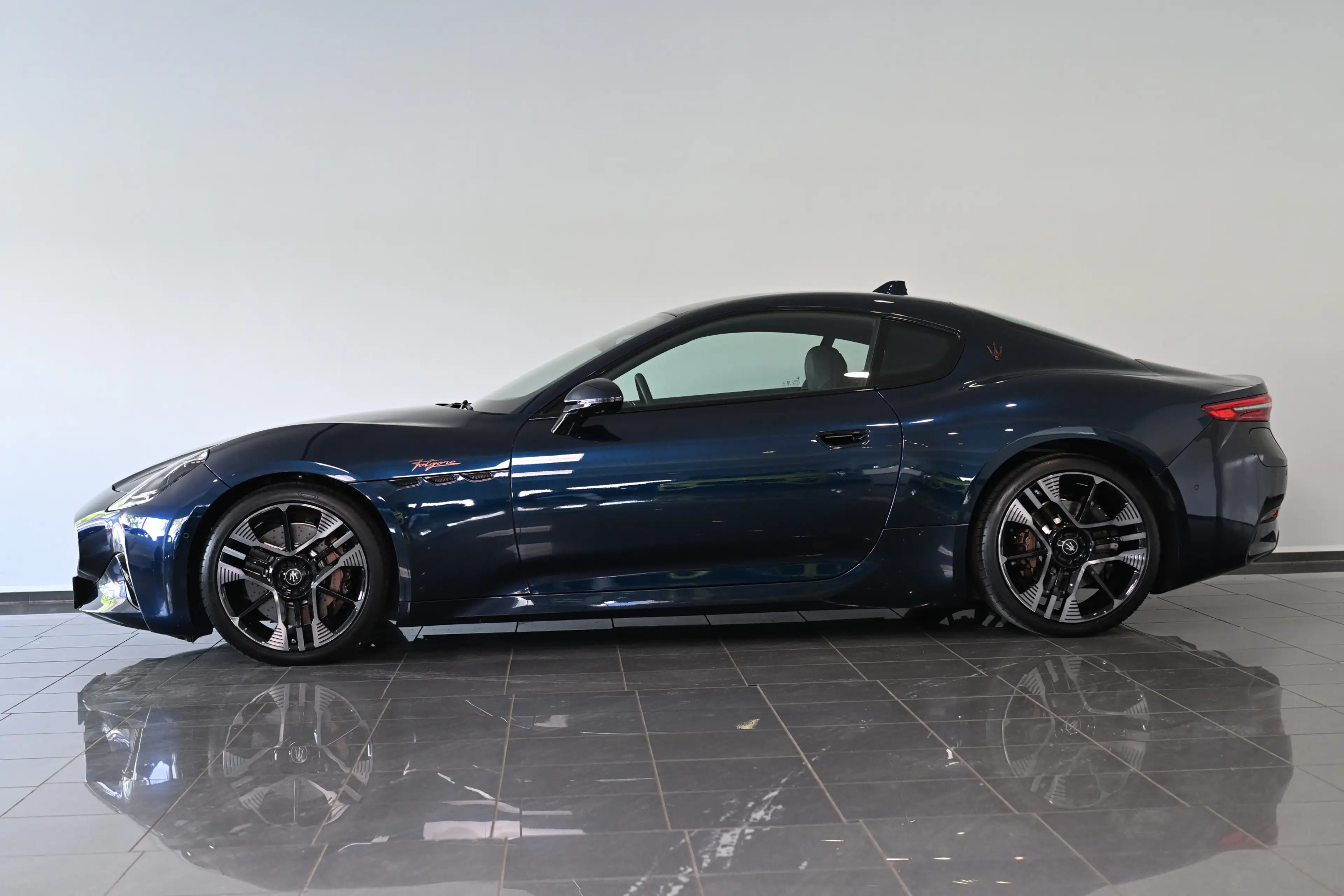 Maserati GranTurismo Folgore AWD HUD ACC Komfortpaket 21 — photo 3
