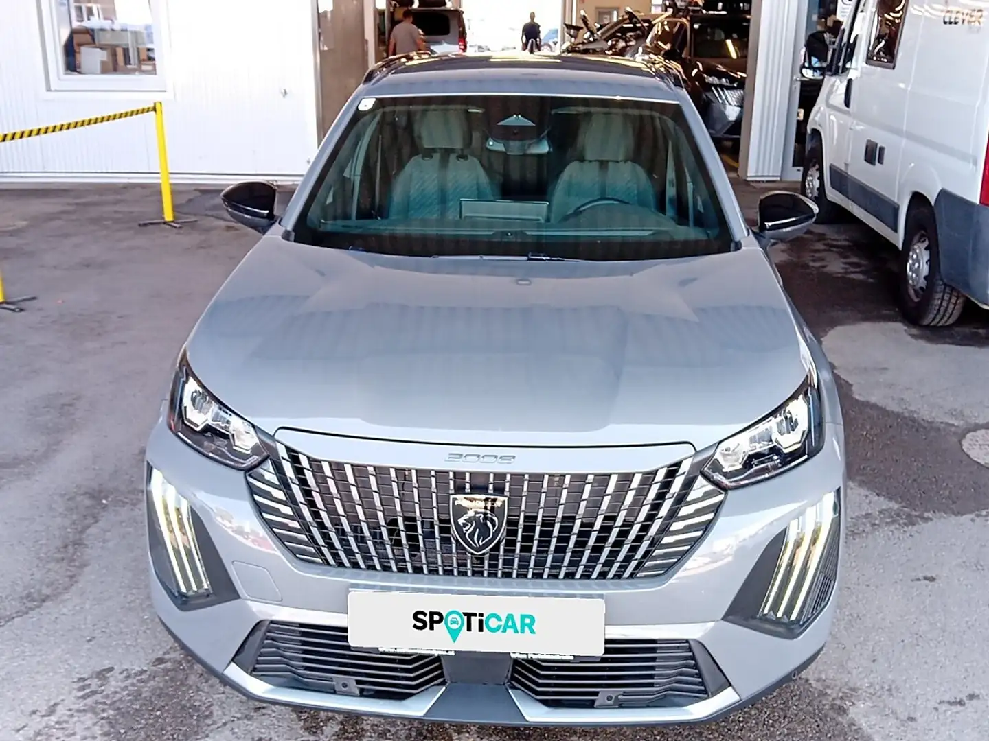 Peugeot 2008 ALLURE Hybrid Grau - 2