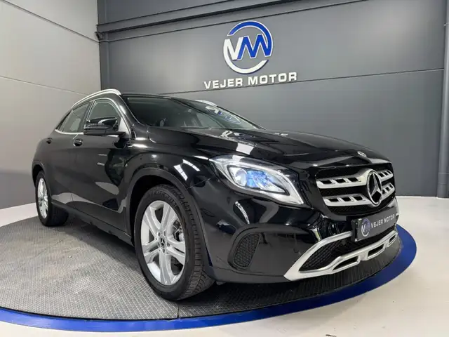 Mercedes-Benz GLA 180