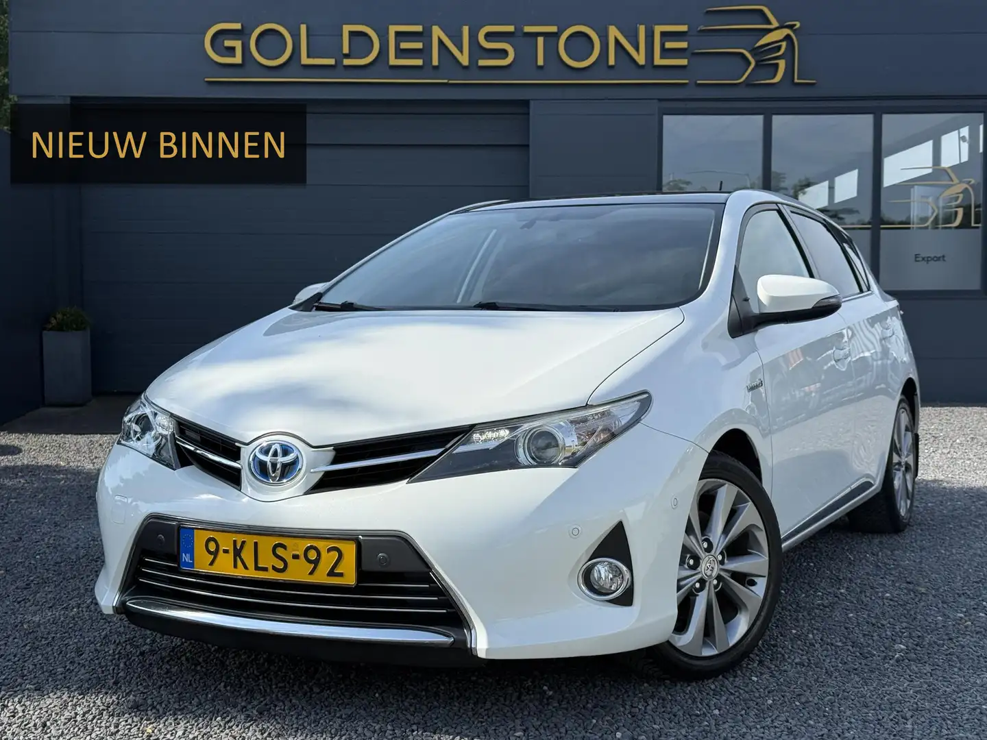 Toyota Auris 1.8 Hybrid Executive 2e Eigenaar,Pano,Camera,Navi, Wit - 1