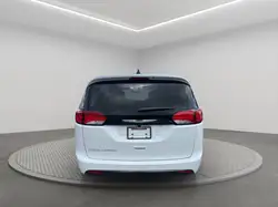 Chrysler Grand Caravan 2027