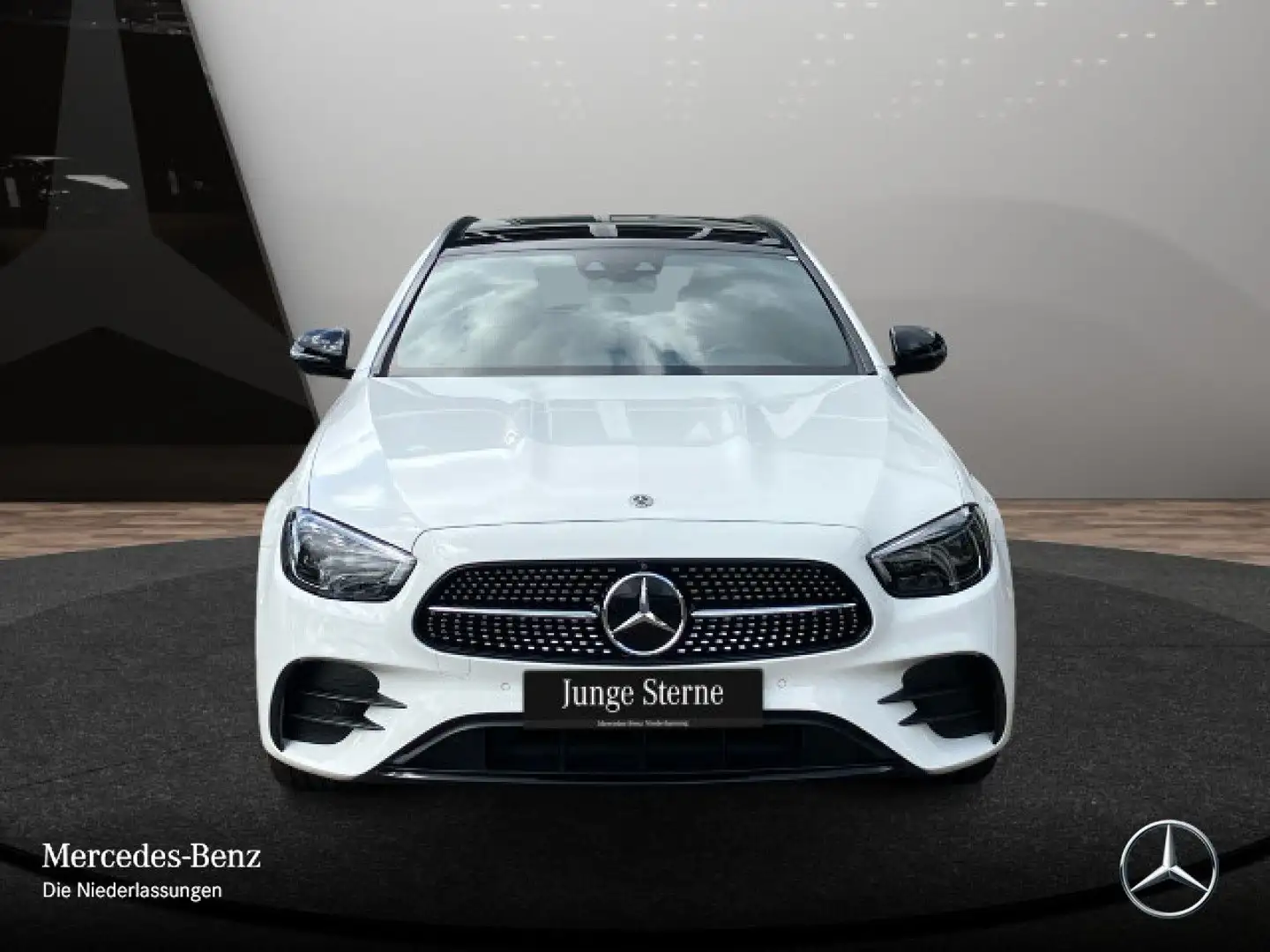 Mercedes-Benz E 300 de T 4M AMG+NIGHT+PANO+360+AHK+MULTIBEAM+9G Blanc - 2