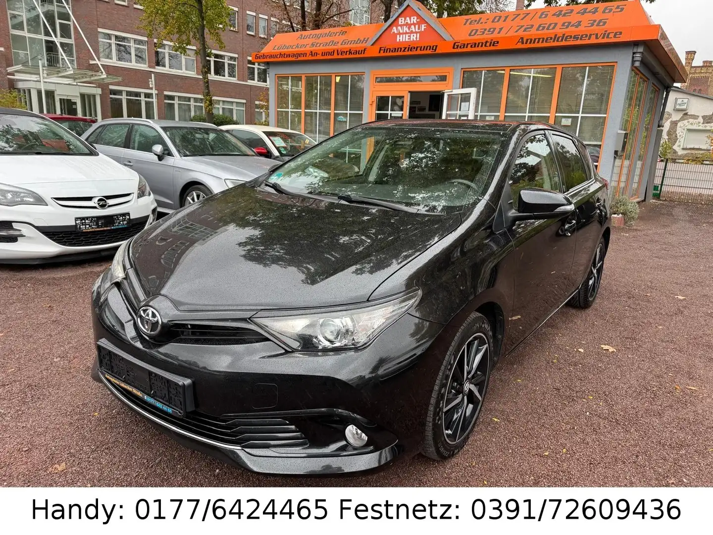 Toyota Auris Team Deutschland 1,2-l-Turbo NAVI/KAMERA/ Schwarz - 1
