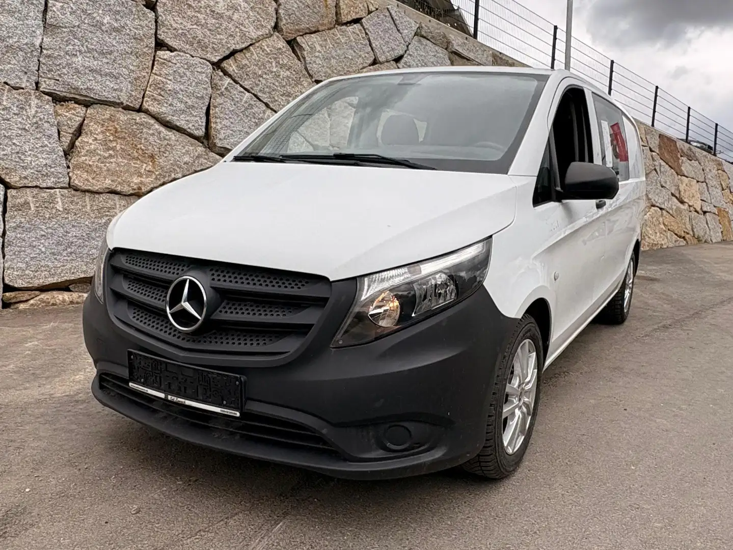 Mercedes-Benz Vito Vito BusinessVan 110 CDI netto 18.500,- 3x7.990,- Weiß - 1