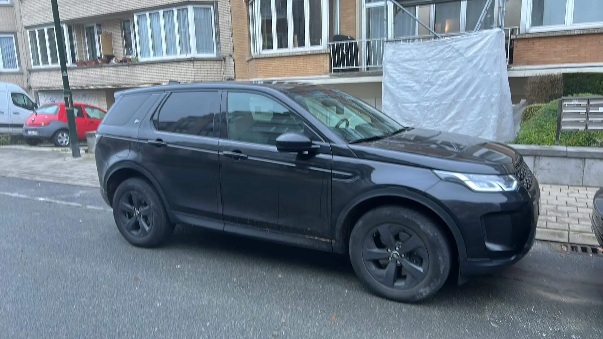 Land Rover Discovery Sport D165 FWD R-Dynamic S Noir - 1