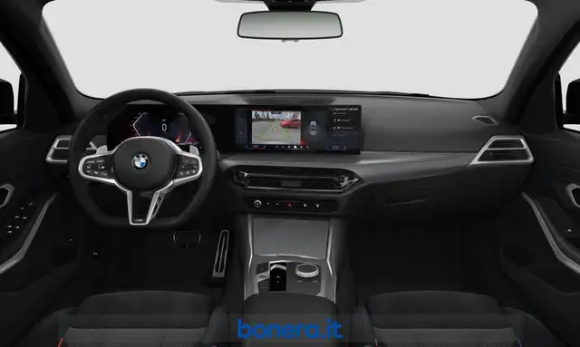 BMW 3 Series view 4
