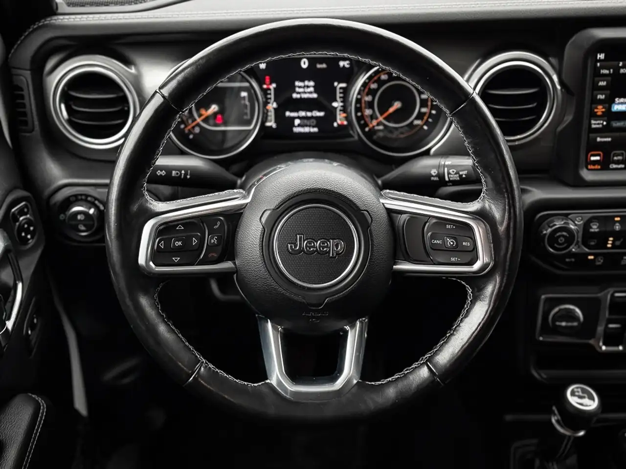 Jeep Gladiator photo Jeep Gladiator