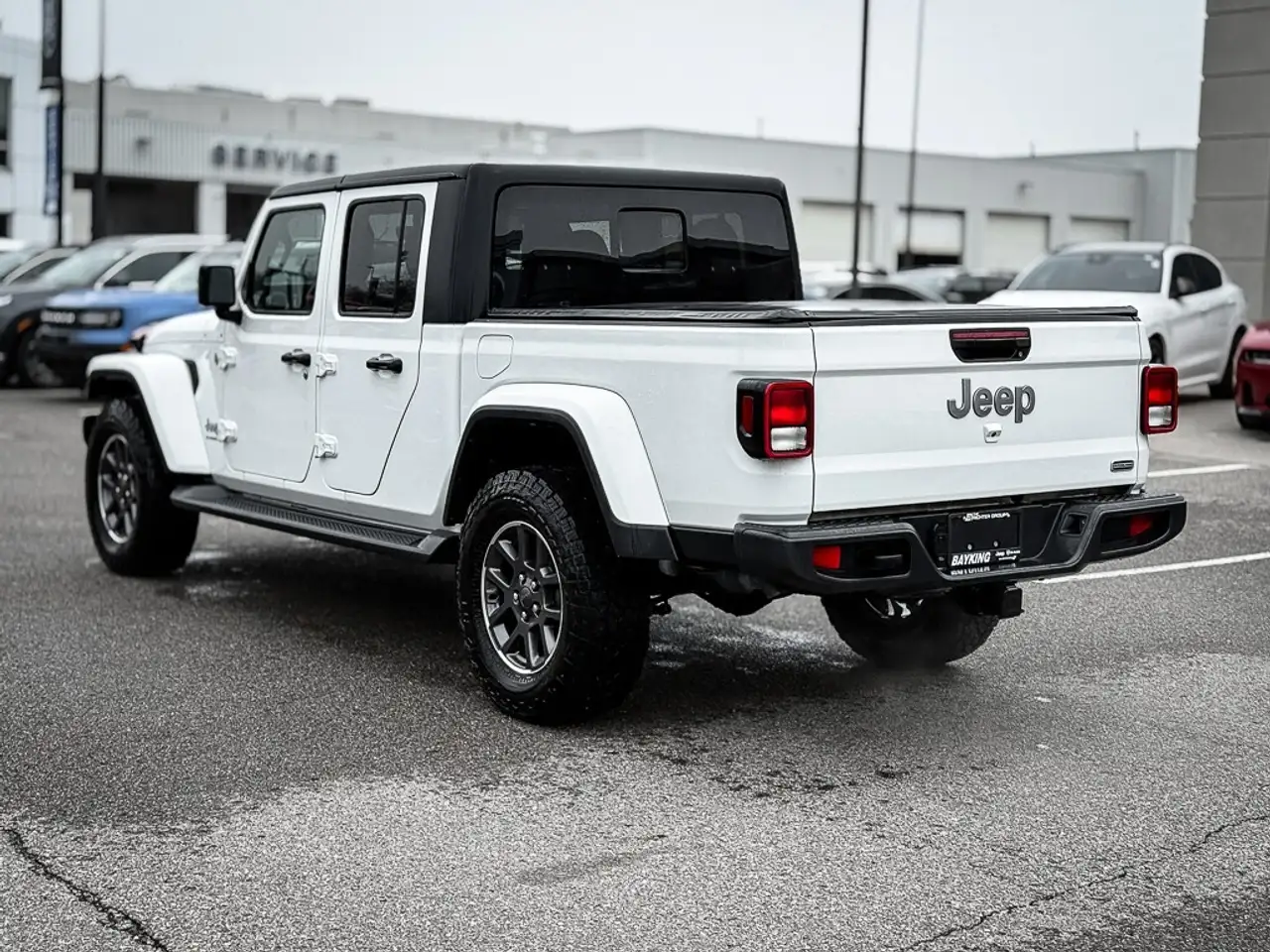 Jeep Gladiator photo Jeep Gladiator