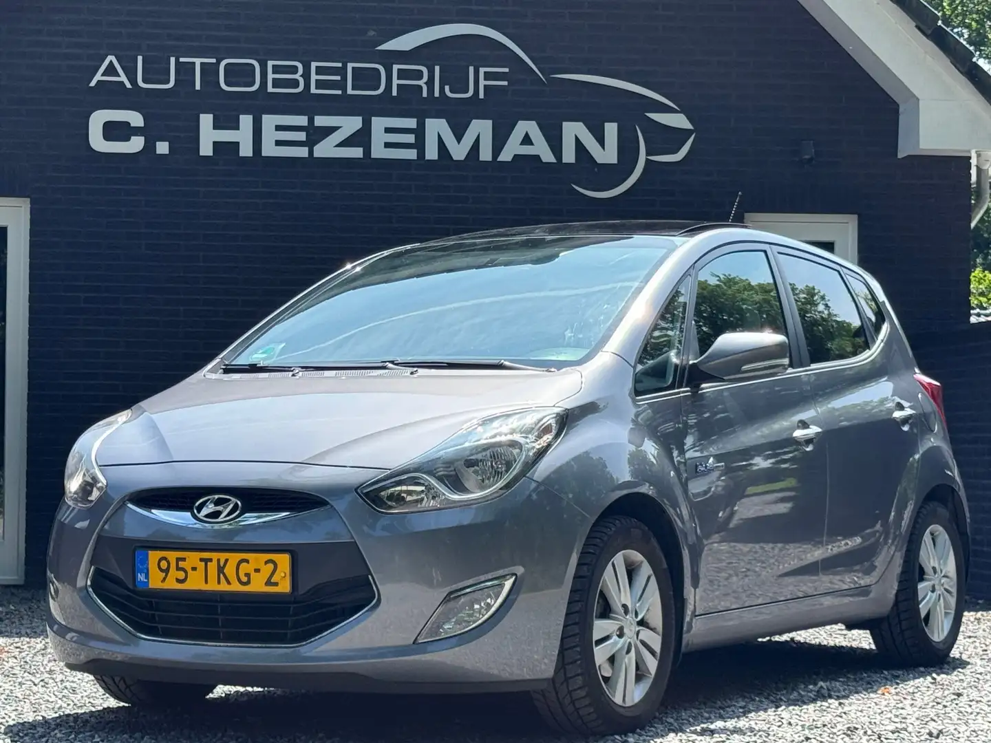 Hyundai iX20 1.4i i-Vision Panoramadak Cruise Control Sportvelg Gris - 1