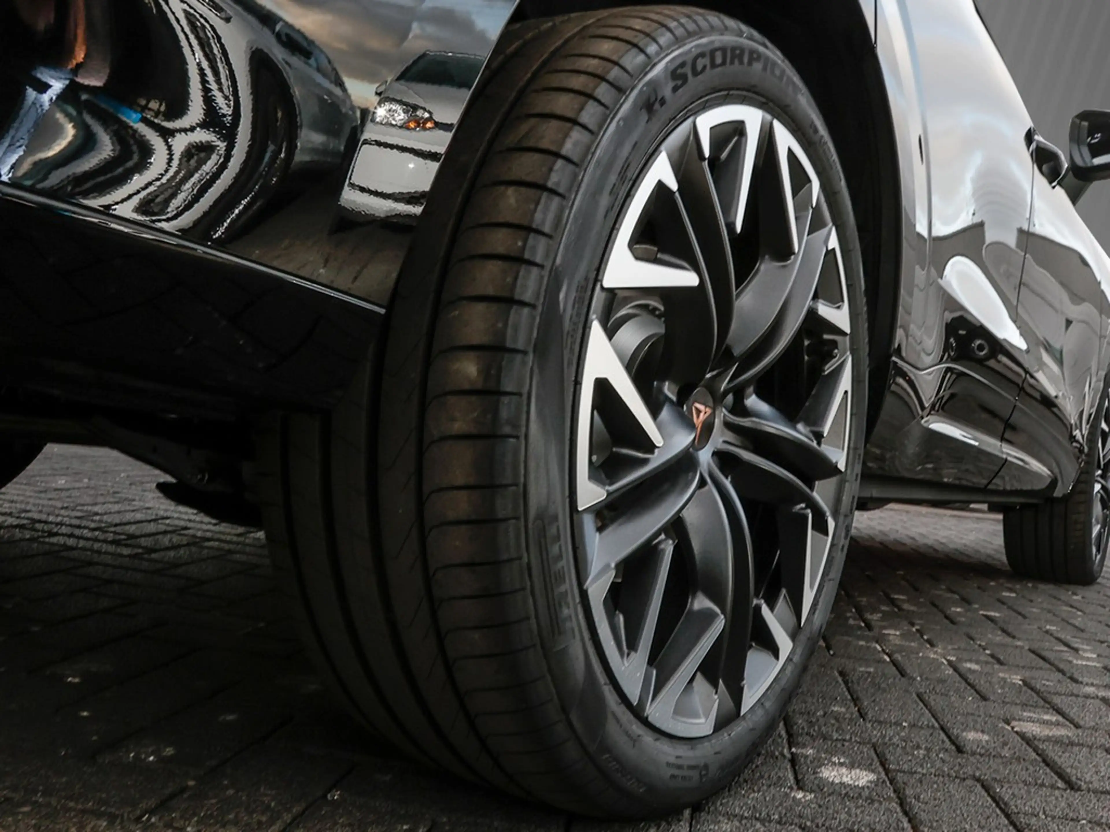 CUPRA Terramar VZ 1.5 e-Hybrid 200kW/272PS 6-Gang-DSG — photo 5