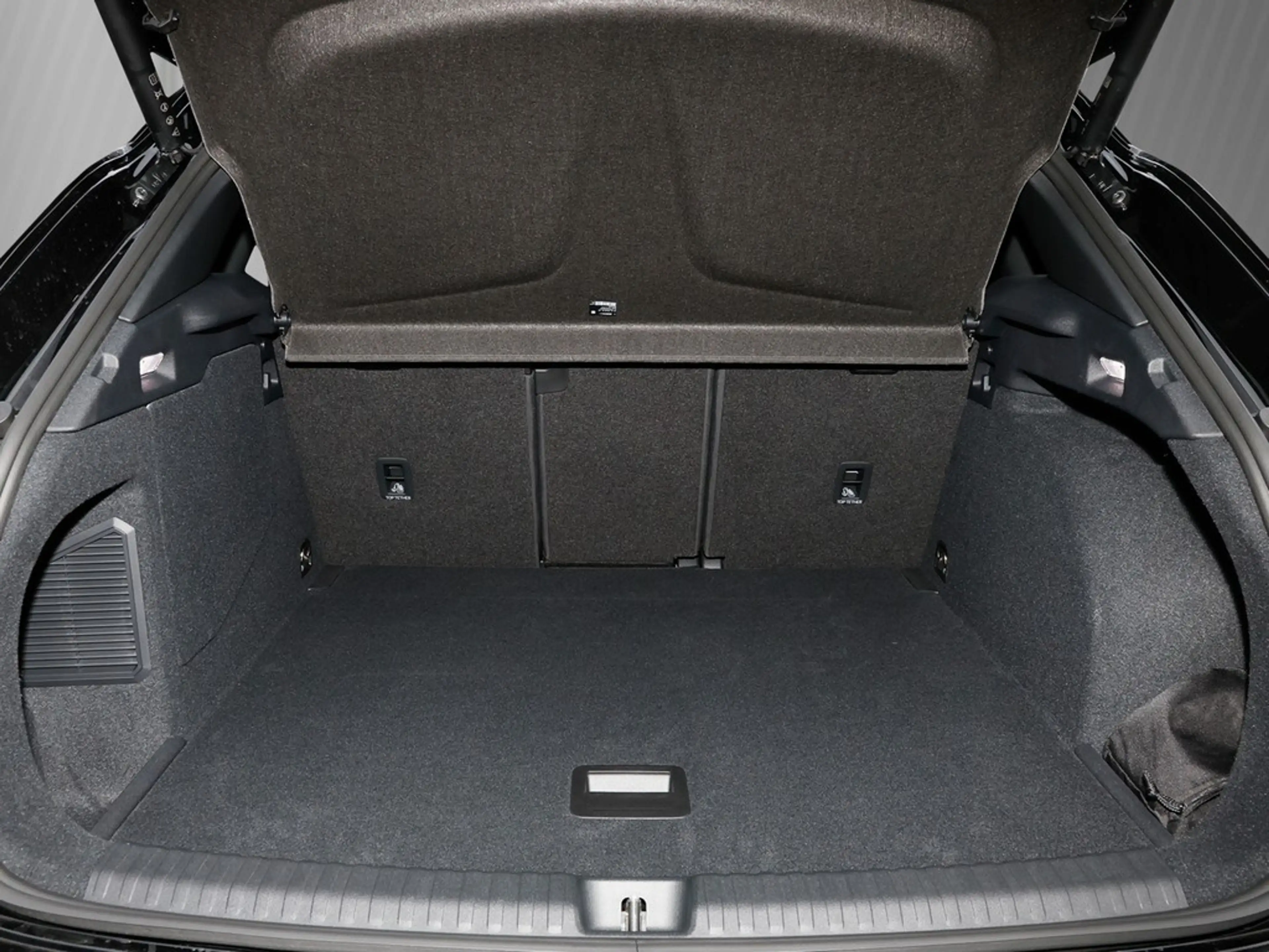 CUPRA Terramar VZ 1.5 e-Hybrid 200kW/272PS 6-Gang-DSG — photo 6