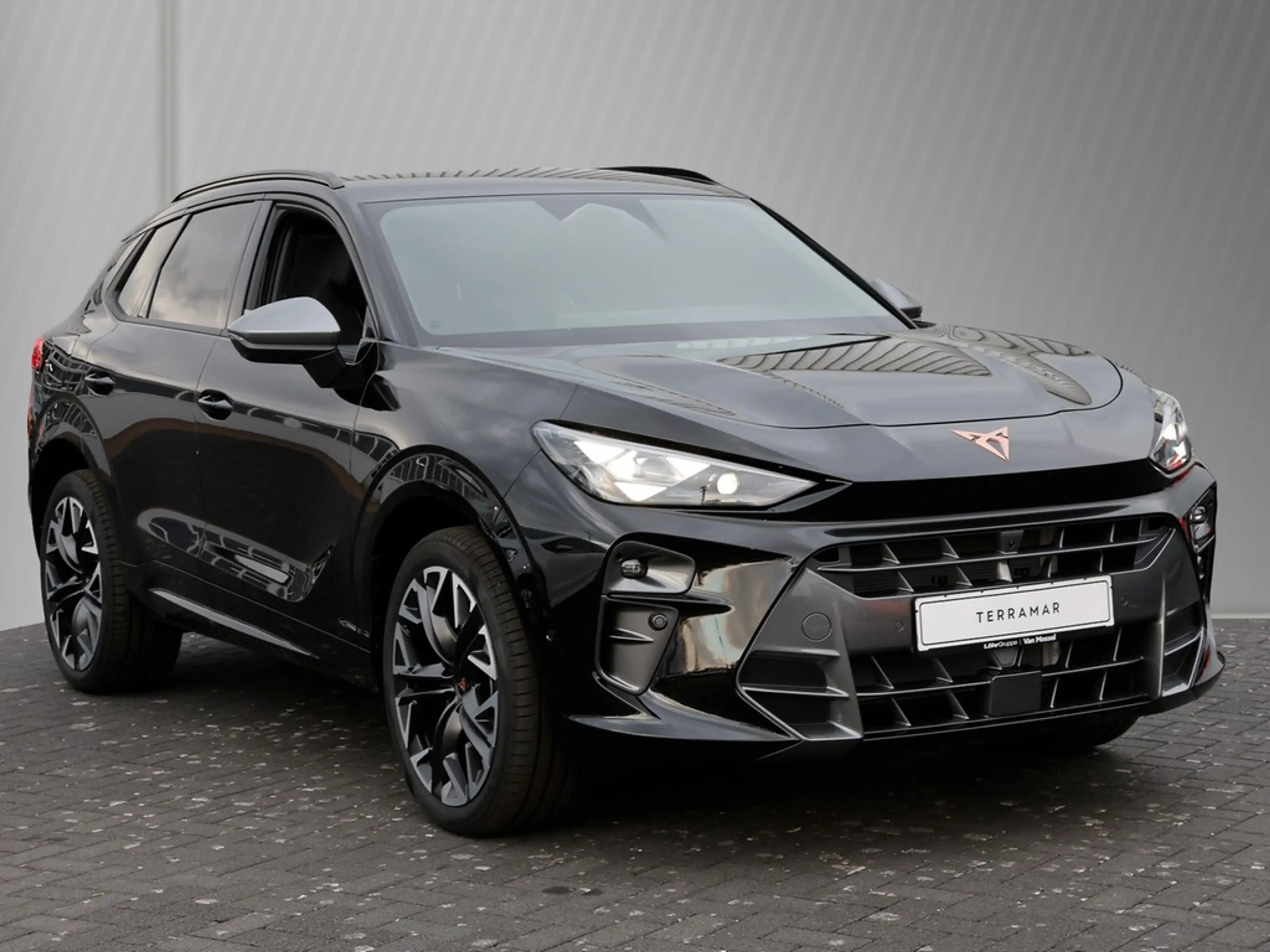 CUPRA Terramar VZ 1.5 e-Hybrid 200kW/272PS 6-Gang-DSG — photo 3