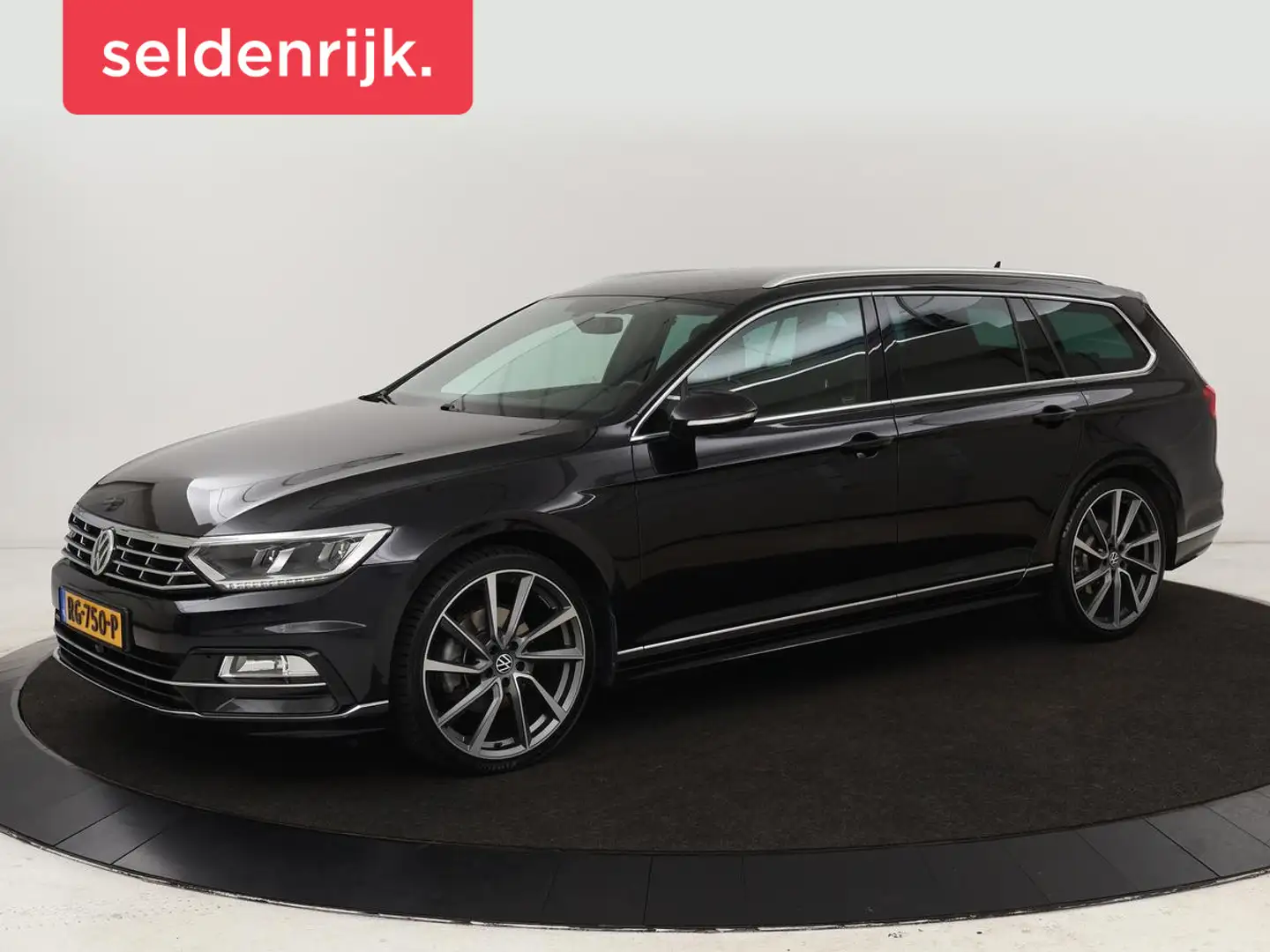 Volkswagen Passat Variant 1.4 TSI R Line | Trekhaak | 360 camera | Stoelverw Noir - 1