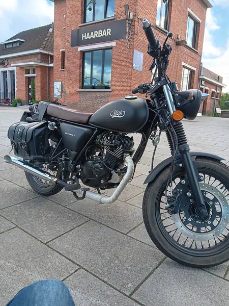 Mash Seventy 125
