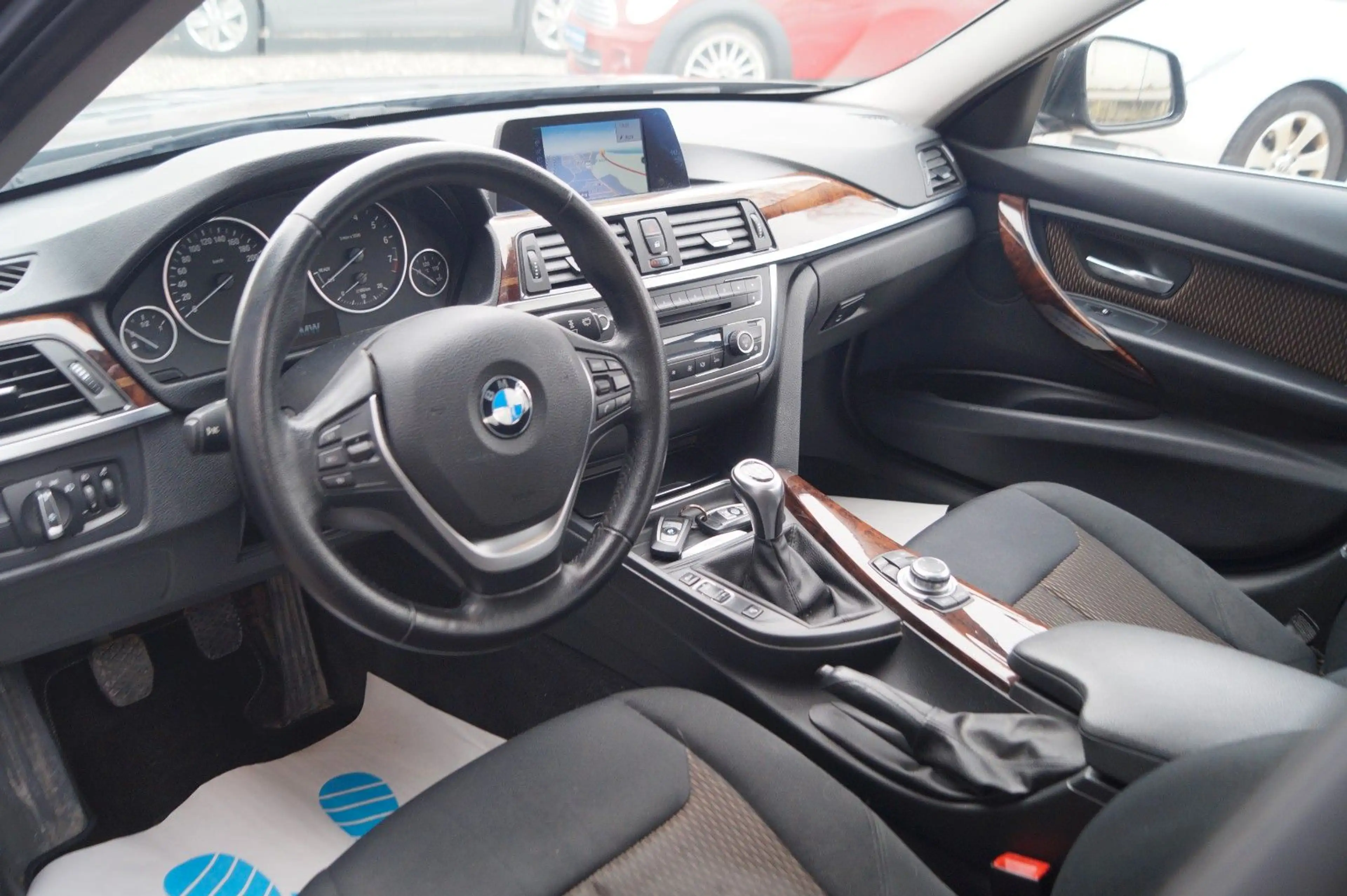 BMW 328 i Lim.Luxury|Navi|AHK|Tempomat|ATM 80tkm — photo 10