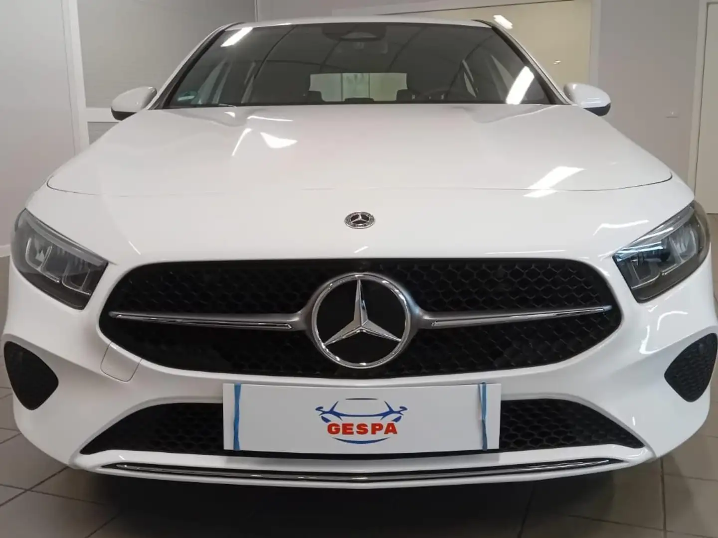 Mercedes-Benz A 180 A 180 Progressive Advanced auto Bianco - 2