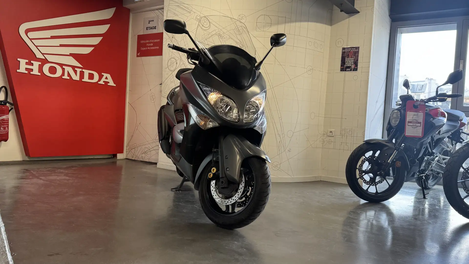 Yamaha TMAX 500 - 1