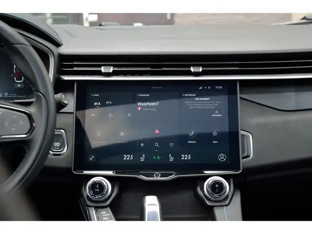 Lynk & Co 01 view 7