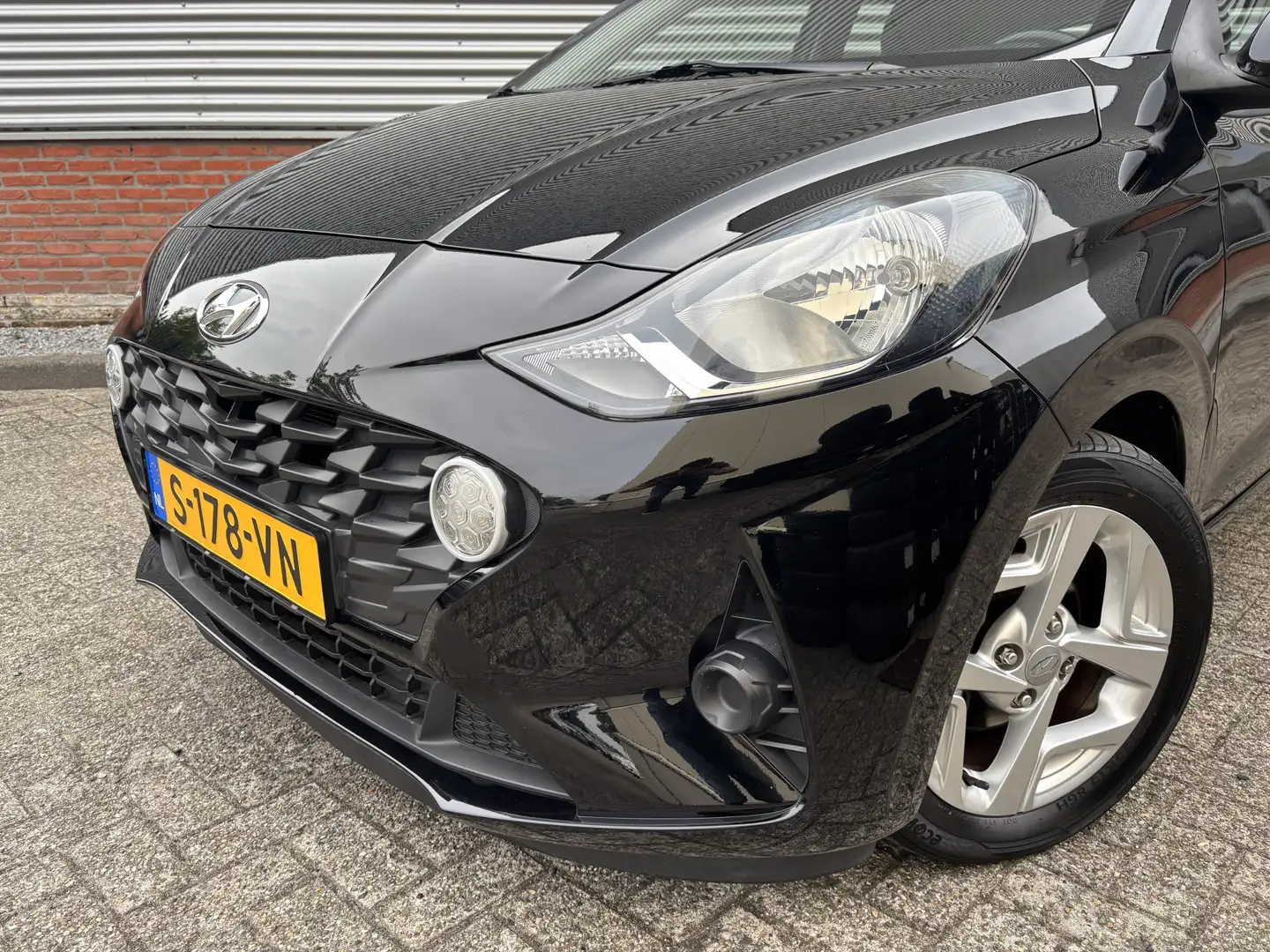 Hyundai i10 1.0 Comfort 5-zits | Automaat | Achteruitrijcamera Noir - 2