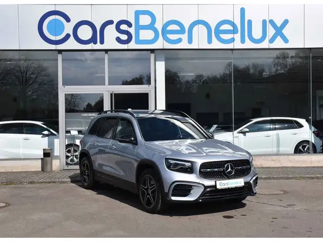Mercedes-Benz GLB 220 4Matic AMG Line 8G-DCT  7 PL. MEMO PANO ACC CAM360