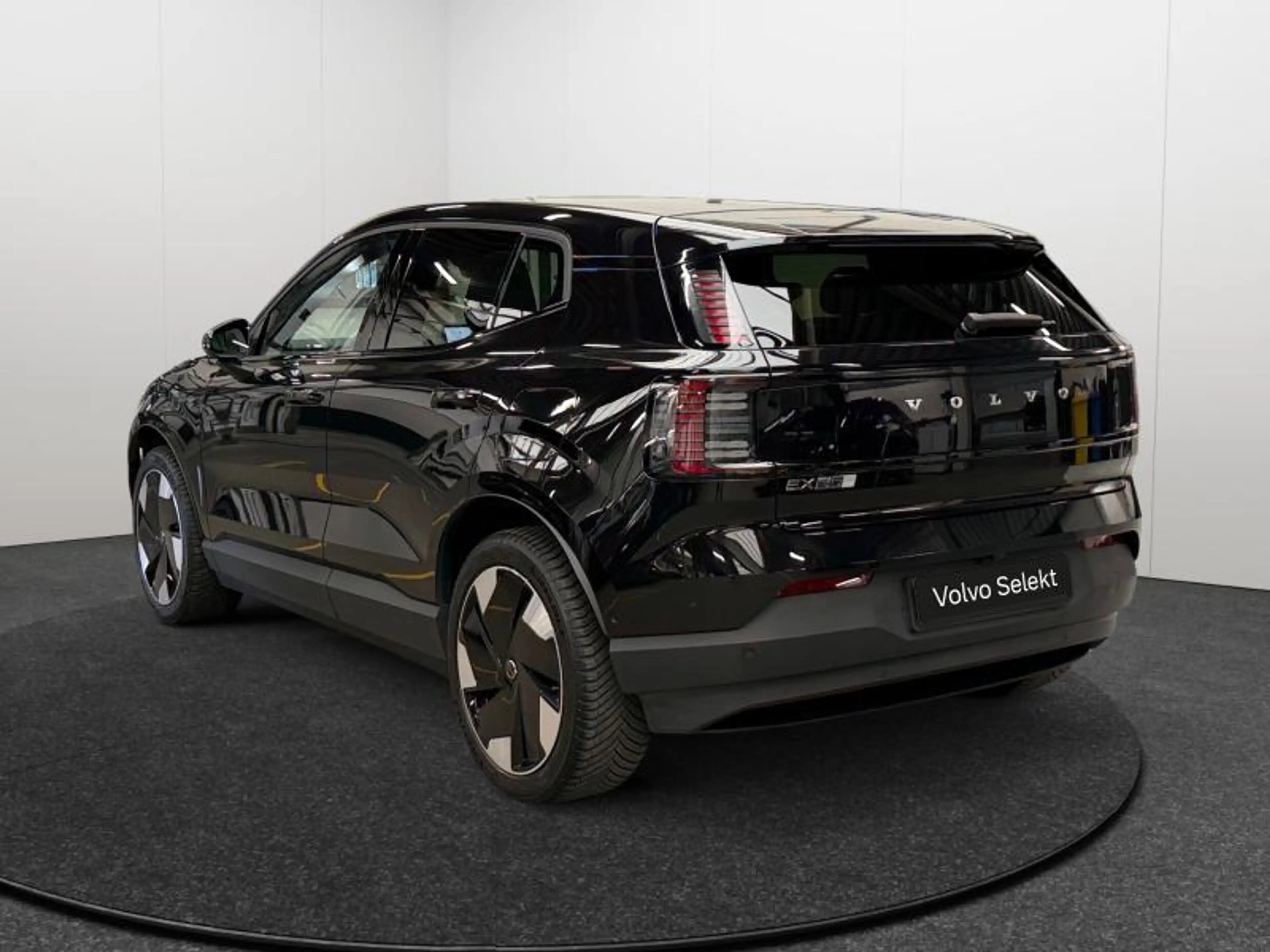 Volvo EX30 Ultra Single Motor Extended Range / Electrique — photo 5
