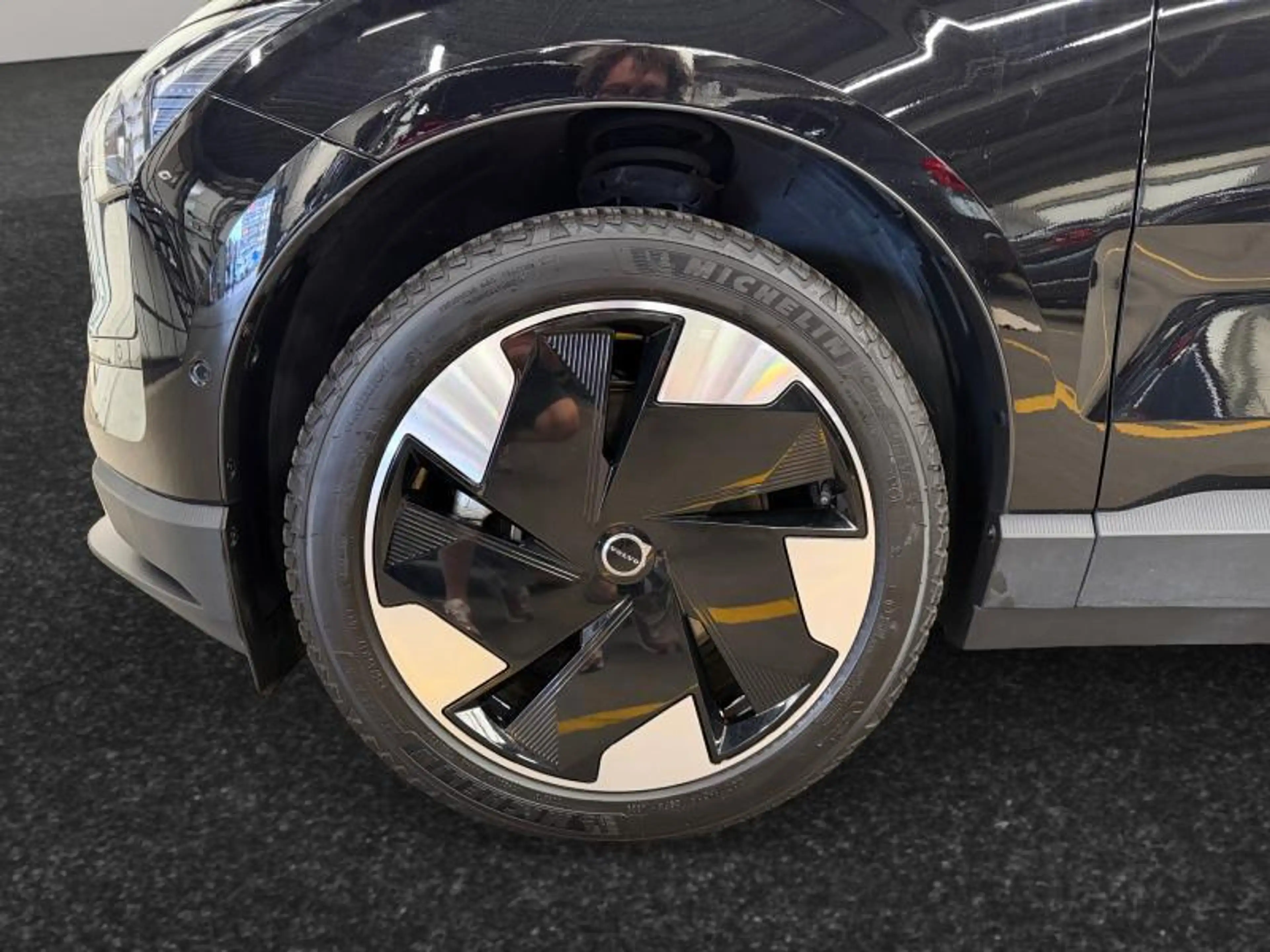 Volvo EX30 Ultra Single Motor Extended Range / Electrique — photo 14