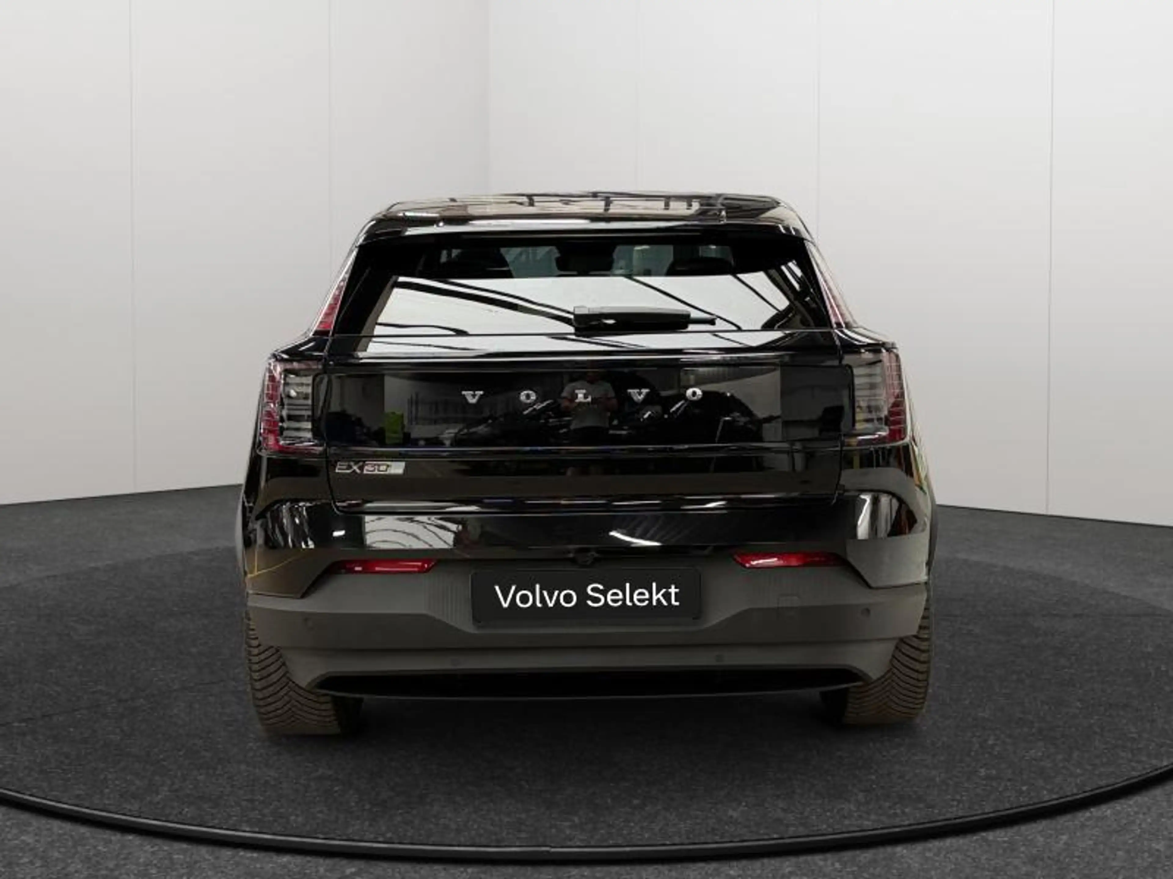 Volvo EX30 Ultra Single Motor Extended Range / Electrique — photo 6