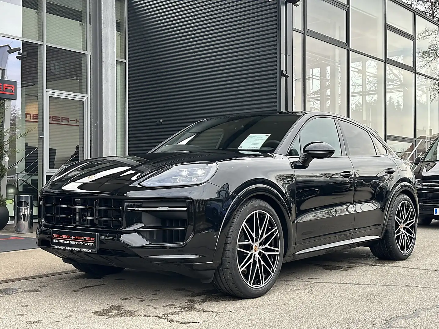 Porsche Cayenne Coupe III E-Hybrid Black Edition Aut. Schwarz - 2